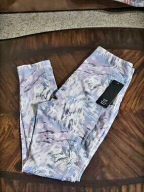 NWT LEG END ACTIVE WEAR WOMENS PANTS